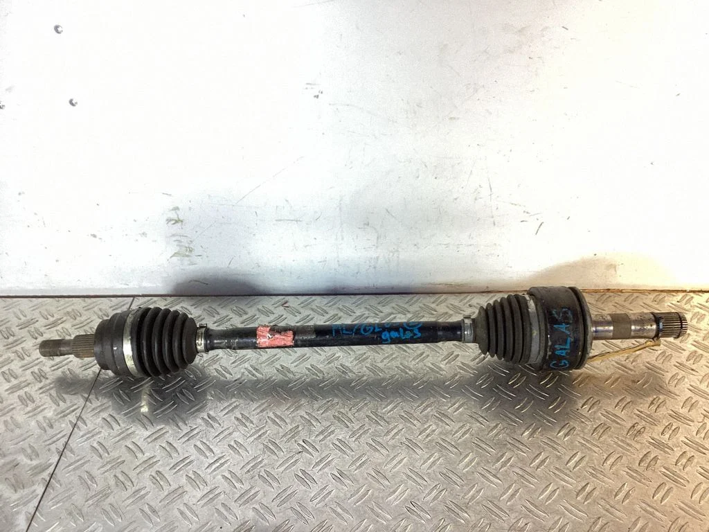 Rear driveshaft – rear left