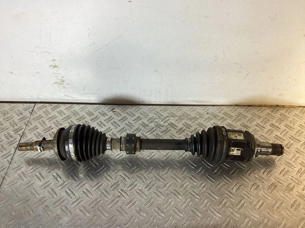 Rear driveshaft – Toyota RAV 4 (XA30) (2006-2016)