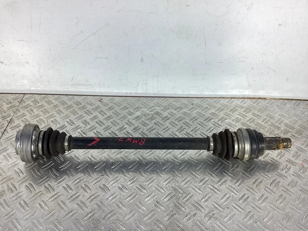 Rear driveshaft 7527074