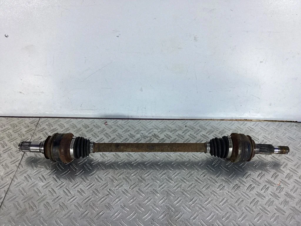 Tagumine pooltelg – Lexus IS III XE30 (2013-2020)