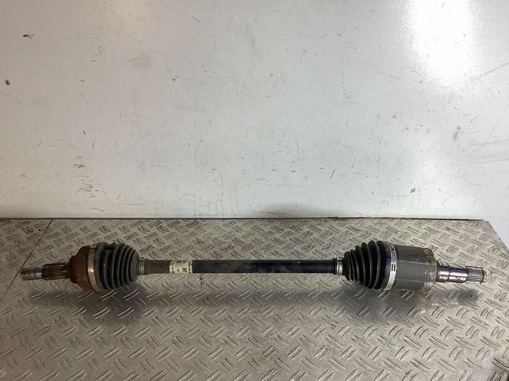 Front driveshaft – Tesla Model Y (2020-)
