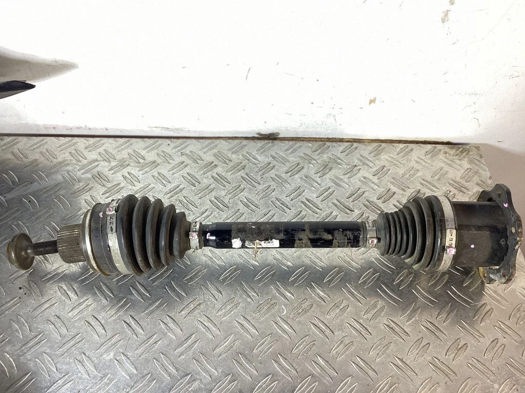Front driveshaft – Porsche Macan (95B) (2019-)