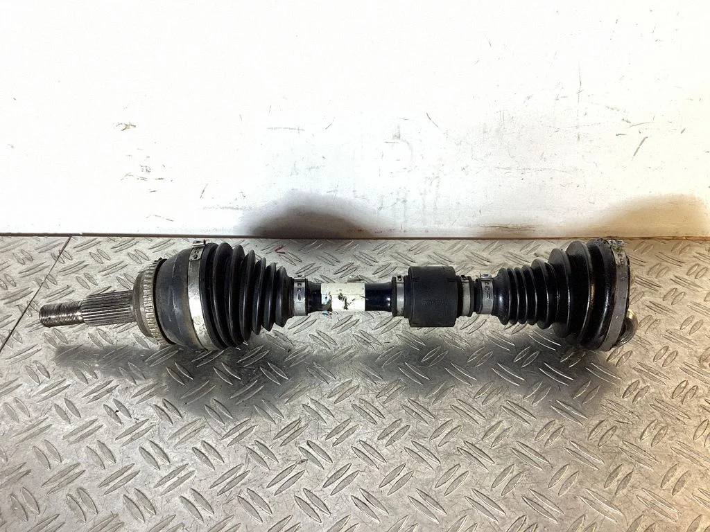 Front driveshaft – Lexus RX 450H (2016-)