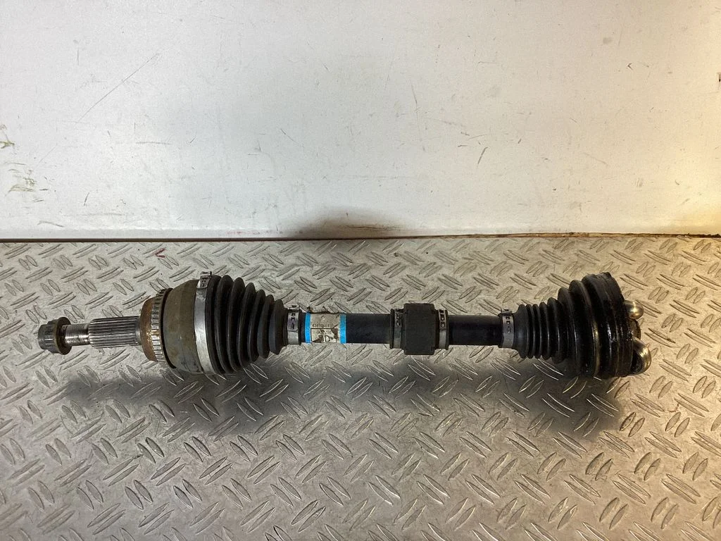 Front driveshaft – Lexus RX 450H (2016-)