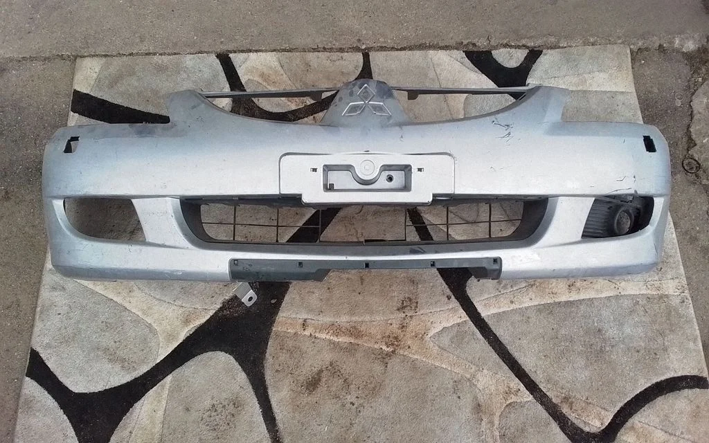 Front bumper MN120451
