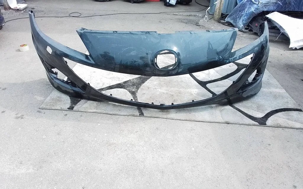 Front bumper BBN650031