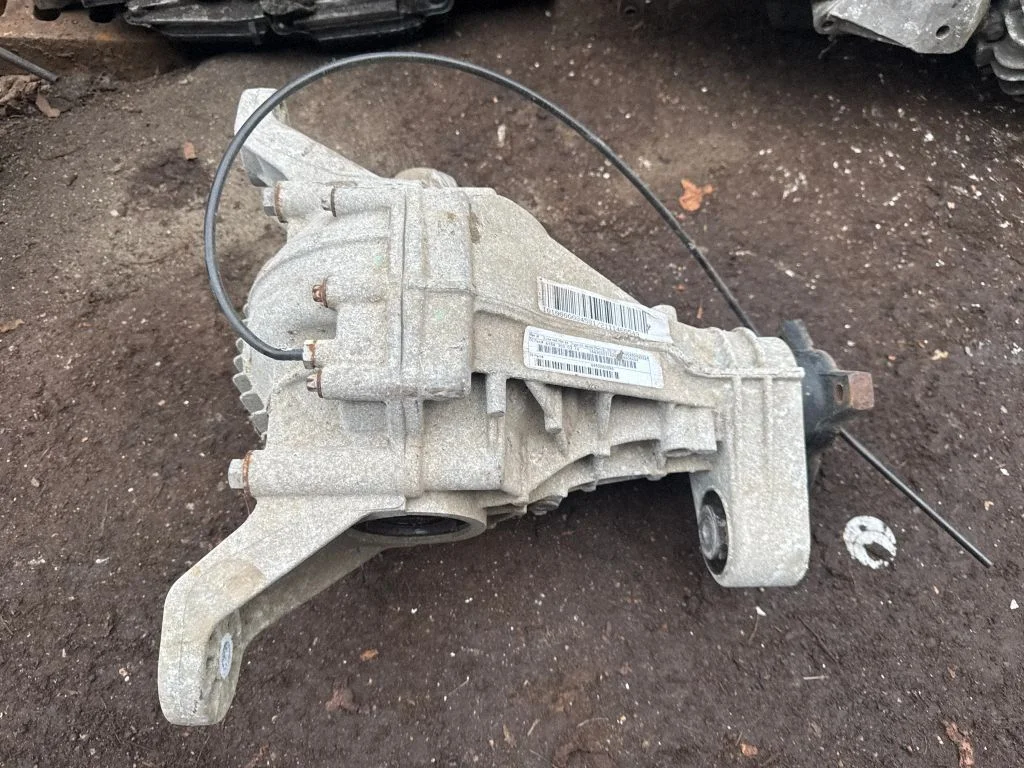 Tagumine reduktor (diferentsiaal) – Mercedes-Benz GL-klass X164 (2006-2012)