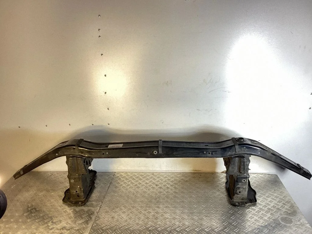 Front bumper cross member
