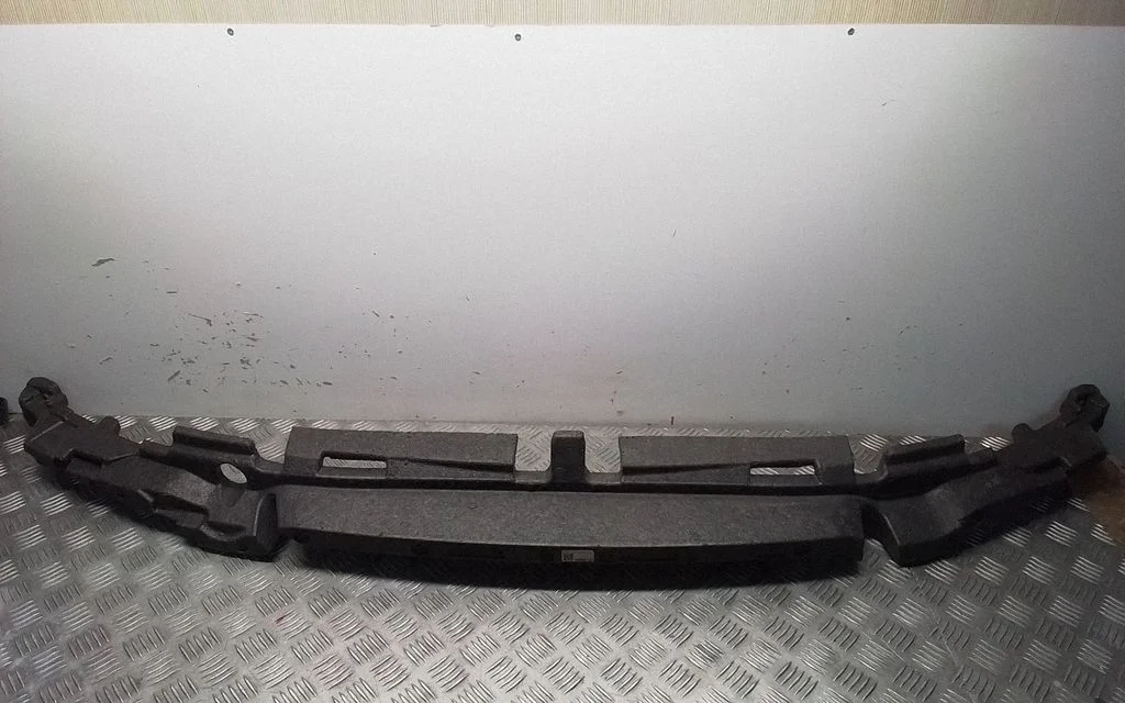 Esistange vahtpolstri tugi – BMW 3-seeria G20 G21 (2019-)