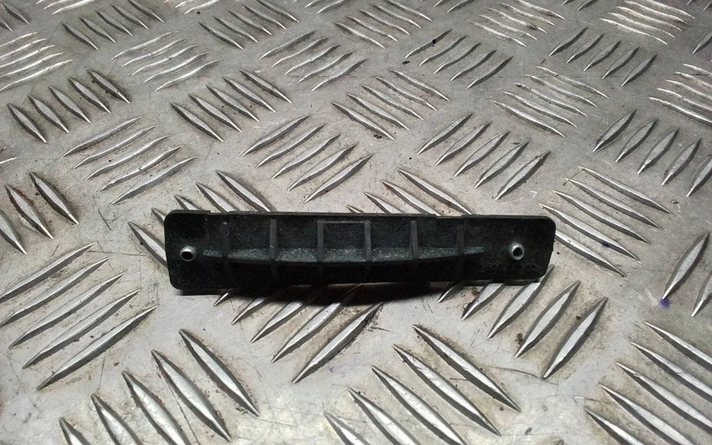 Front bumper mounting bracket 99750531700