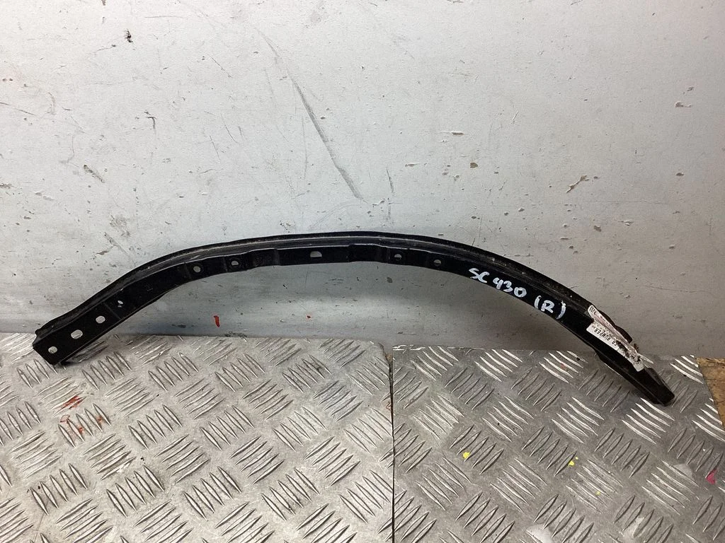 Front bumper mounting bracket 5212524030