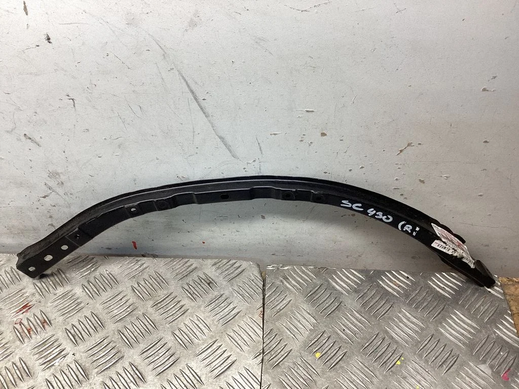 Front bumper mounting bracket 5212524030