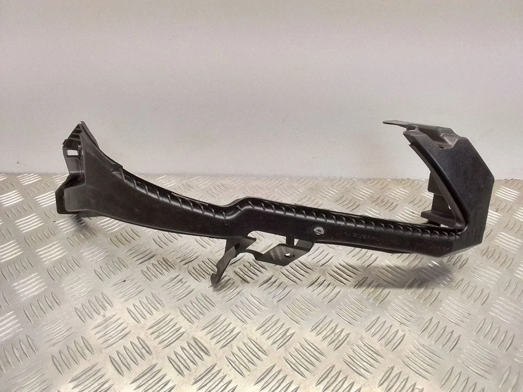 Esistange kinnitusklamber 57707AJ220