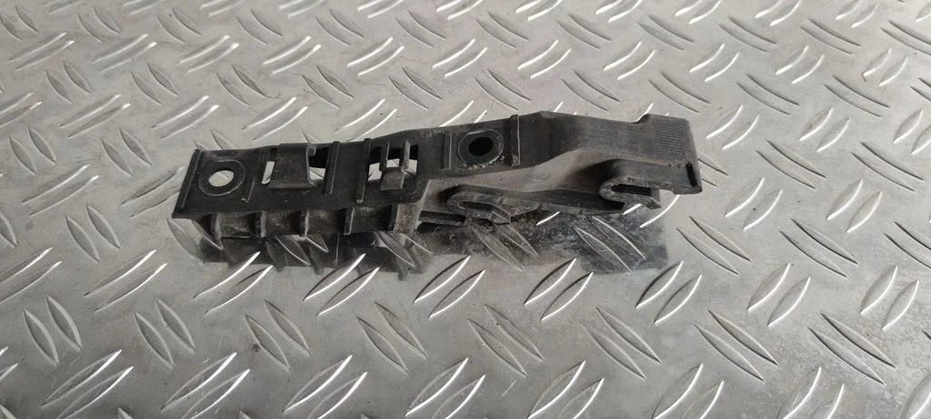 Esistange kinnitusklamber – Porsche 911 991 (2011-2019)