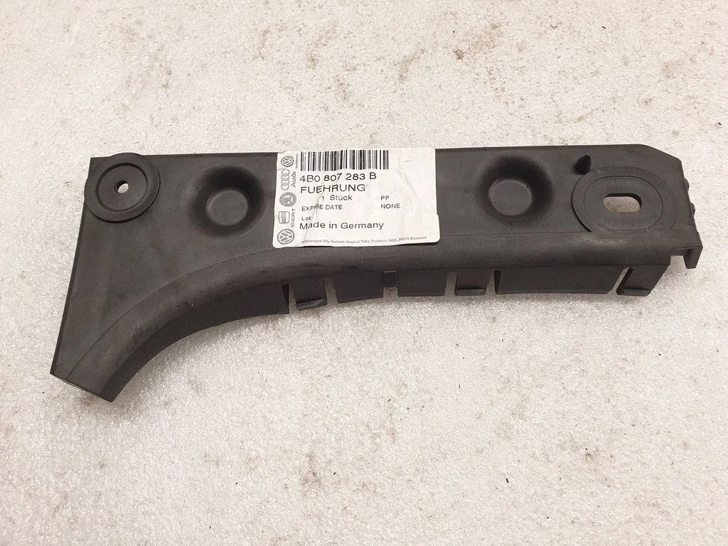 Front bumper mounting bracket – Audi A6 Allroad C5 (1999-2005)