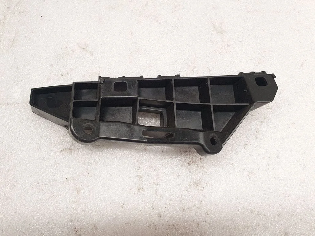 Front bumper mounting bracket – Lexus RX III (2008-2015)