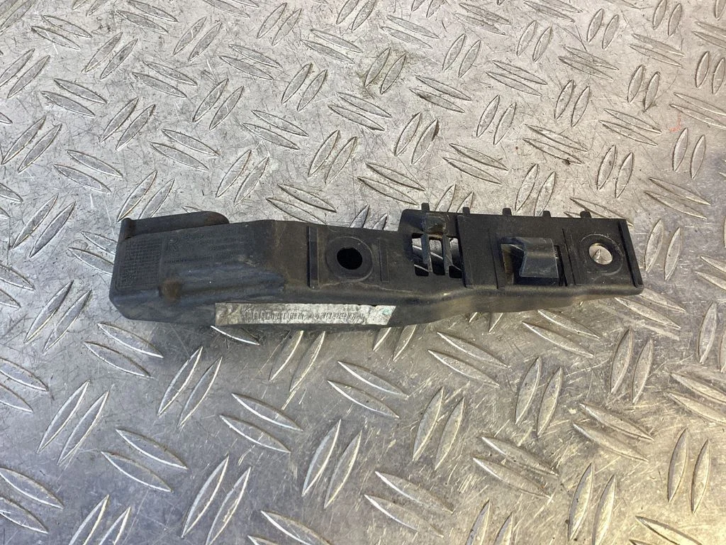 Esistange kinnitusklamber – Porsche 911 991 (2011-2019)