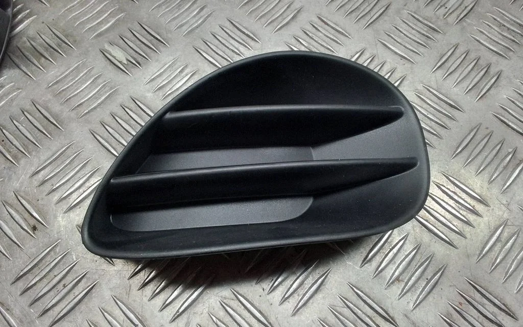 Front bumper lower grill 814820D020