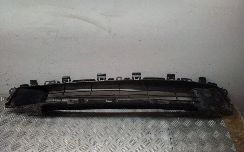 Front bumper lower grill 158819700E – Tesla Model X (2015-)