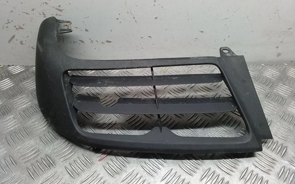 Front bumper lower grill – Lexus RX III (2008-2015)