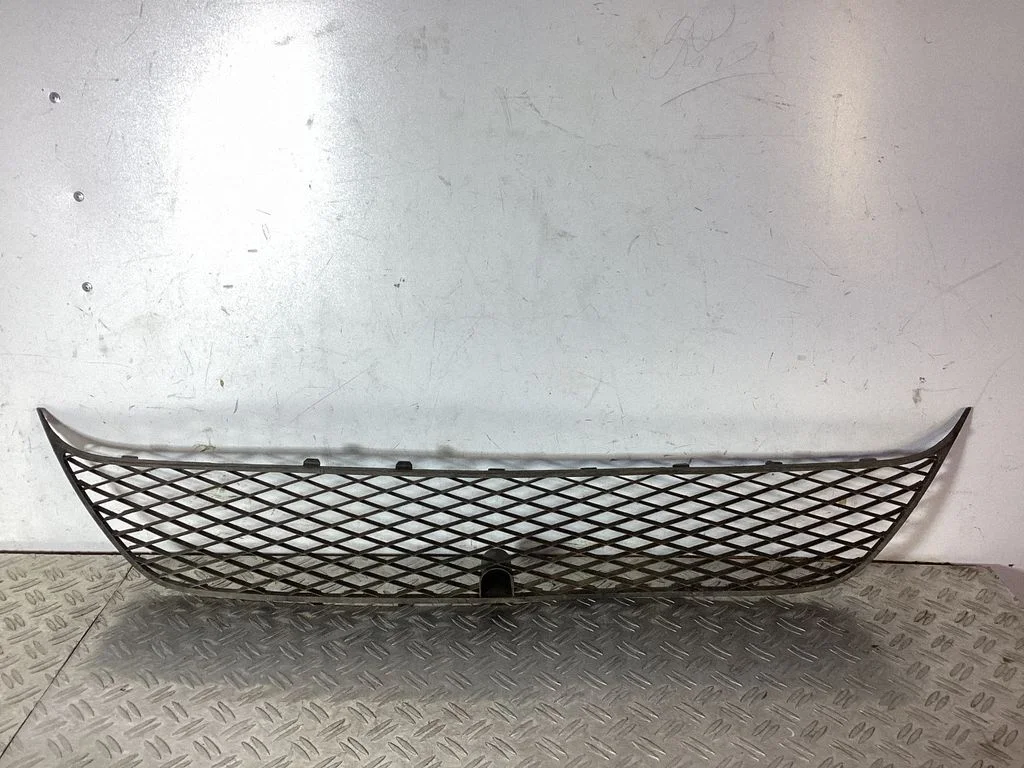 Kratka dolna zderzaka – Mitsubishi Outlander (2001-2007)