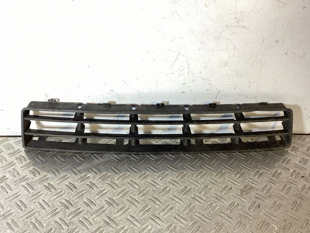 Front bumper lower grill – Volkswagen Golf Plus (2005-2013)
