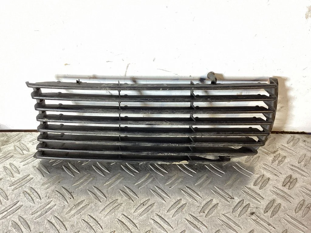 Front bumper lower grill – Mitsubishi Lancer (2003-2007)