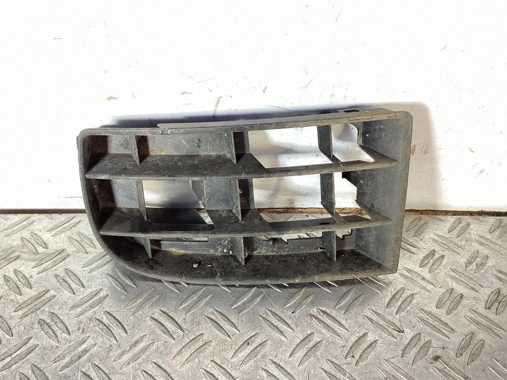 Front bumper lower grill – Volkswagen Golf Plus (2005-2013)