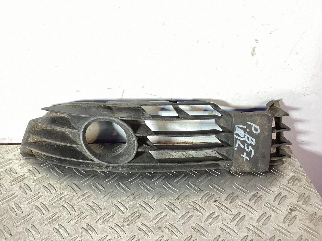 Front bumper lower grill 3B0853665L