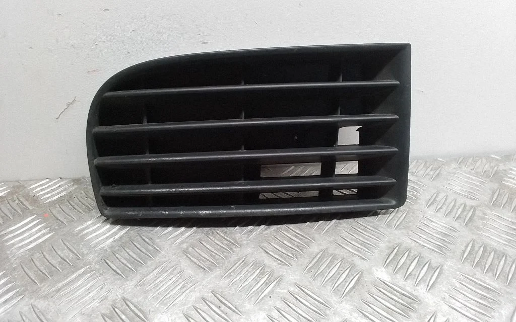 Front bumper lower grill – Volkswagen Golf Plus (2005-2013)