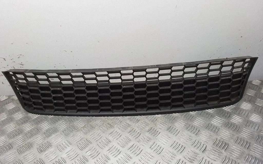 Front bumper lower grill – Lexus RX III (2008-2015)