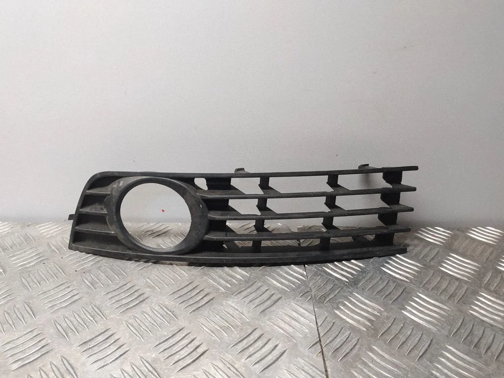 Front bumper lower grill – Audi A4 S4 B7 8E 8H (2005-2008)
