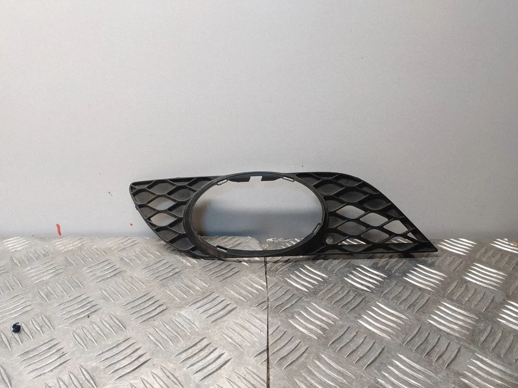 Front bumper lower grill – Mercedes-Benz E-Class W210 (1995-2002)