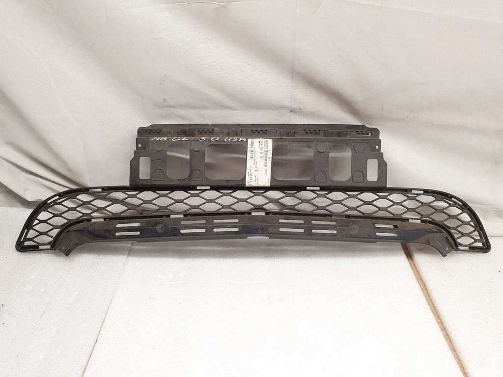 Front bumper lower grill – Mercedes-Benz GLK-Class (X204) (2008-2016)