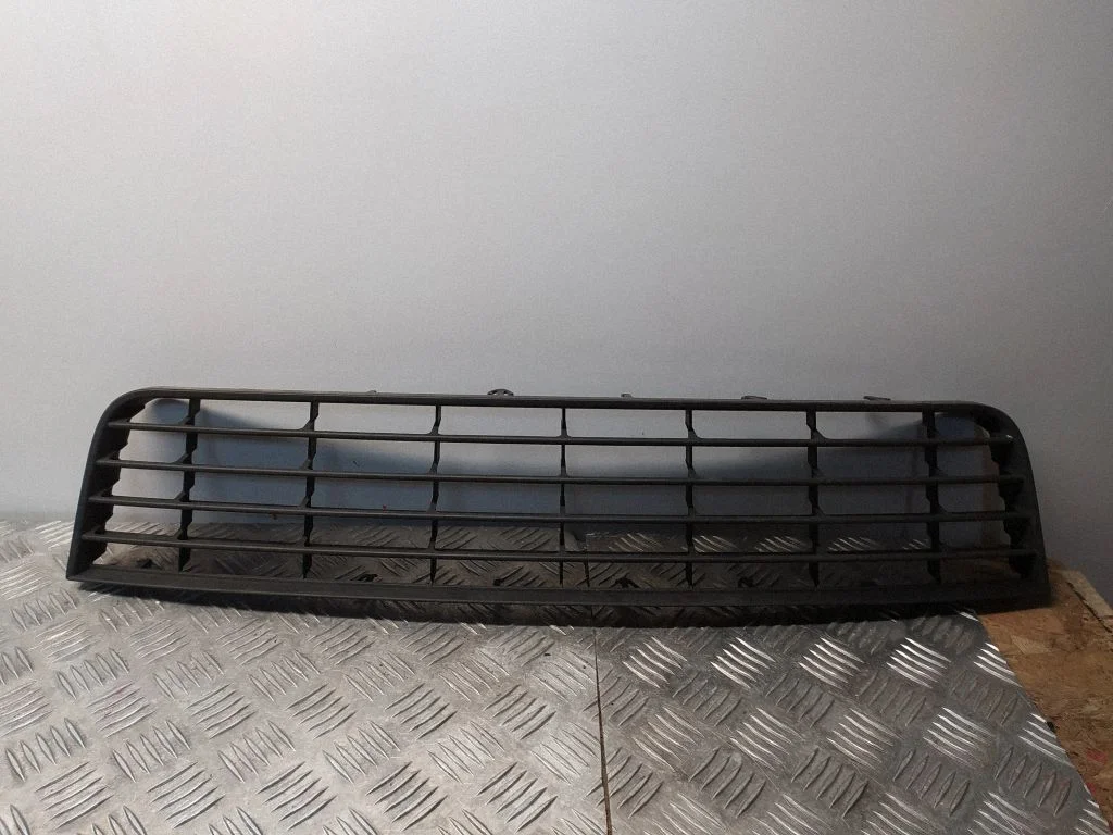 Front bumper lower grill – Volkswagen Golf Plus (2005-2013)