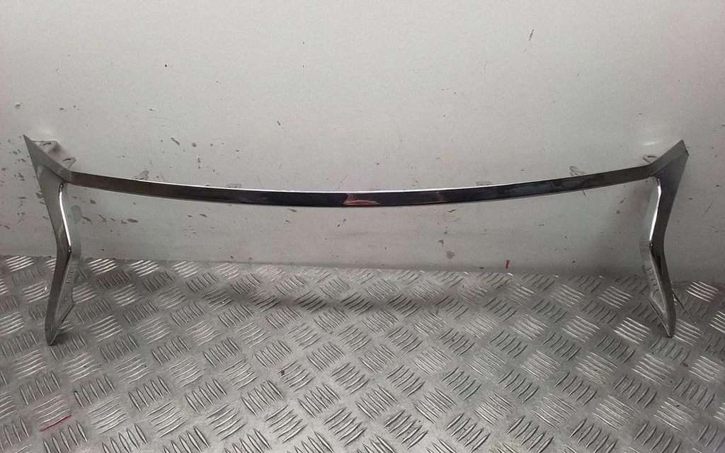 Listwa zderzaka przedniego – Lexus GS 300 350 430 450H (2005-2012)