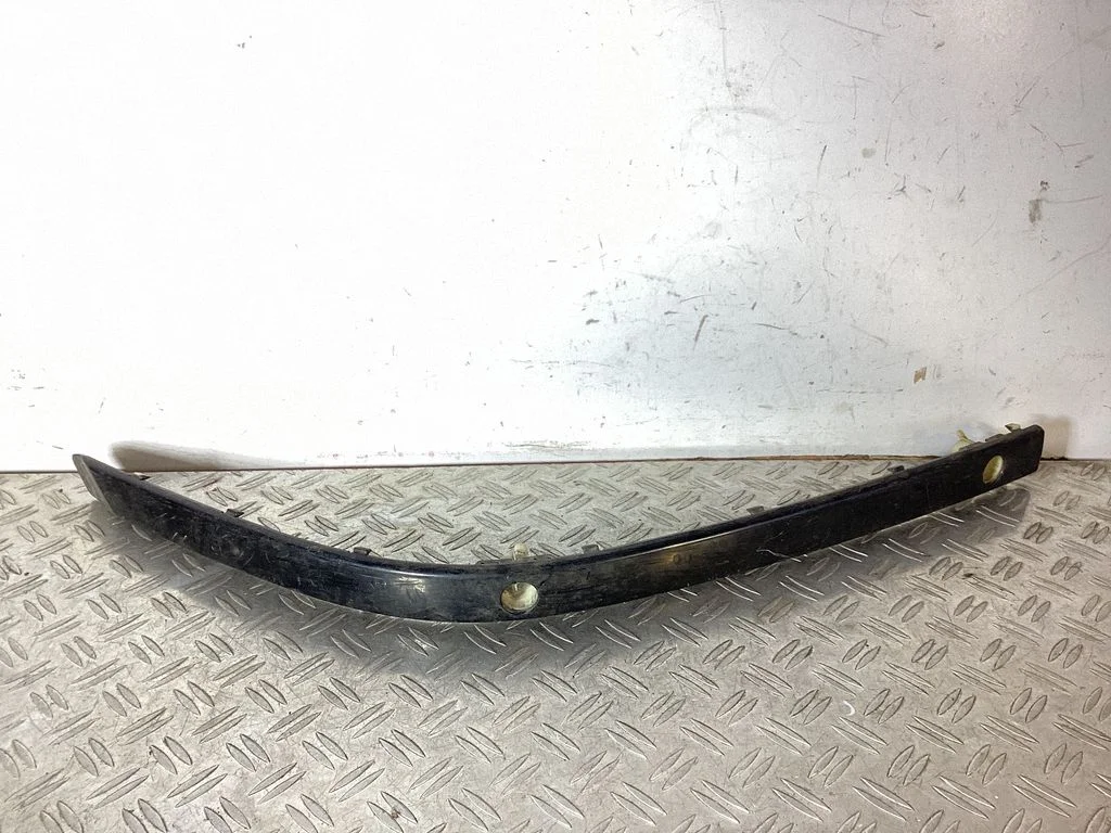 Listwa zderzaka przedniego – BMW Seria 5 E39 (1996-2003)