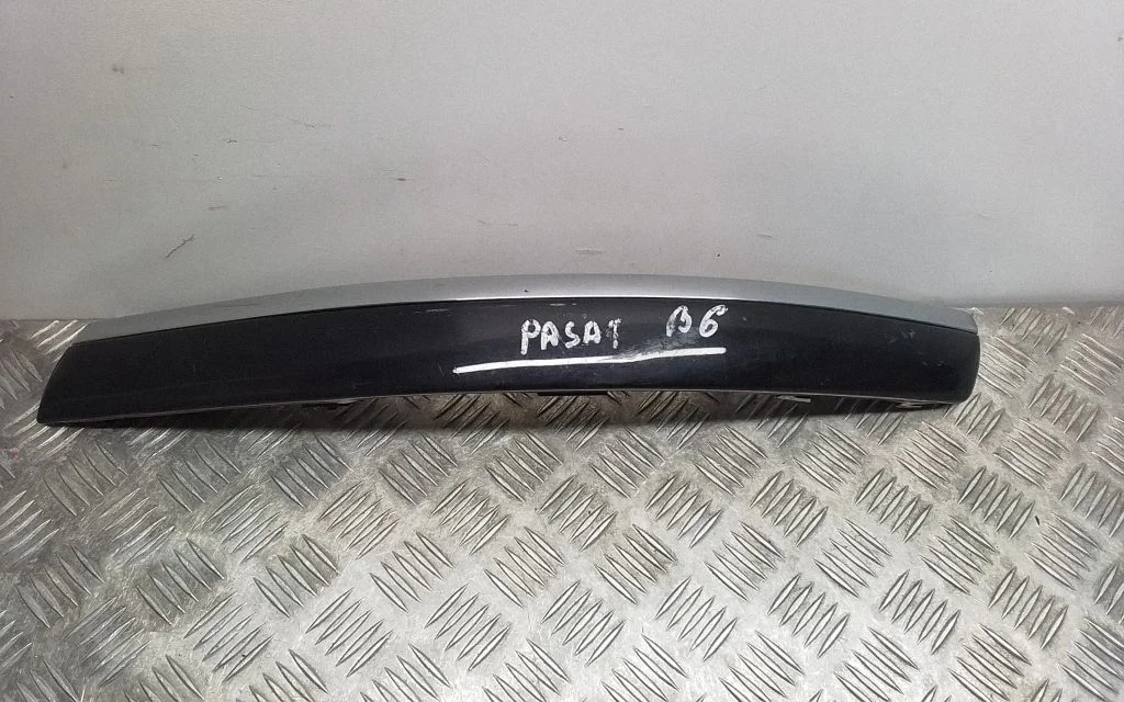 Listwa zderzaka przedniego – Volkswagen Passat B5.5 (2001-2005)