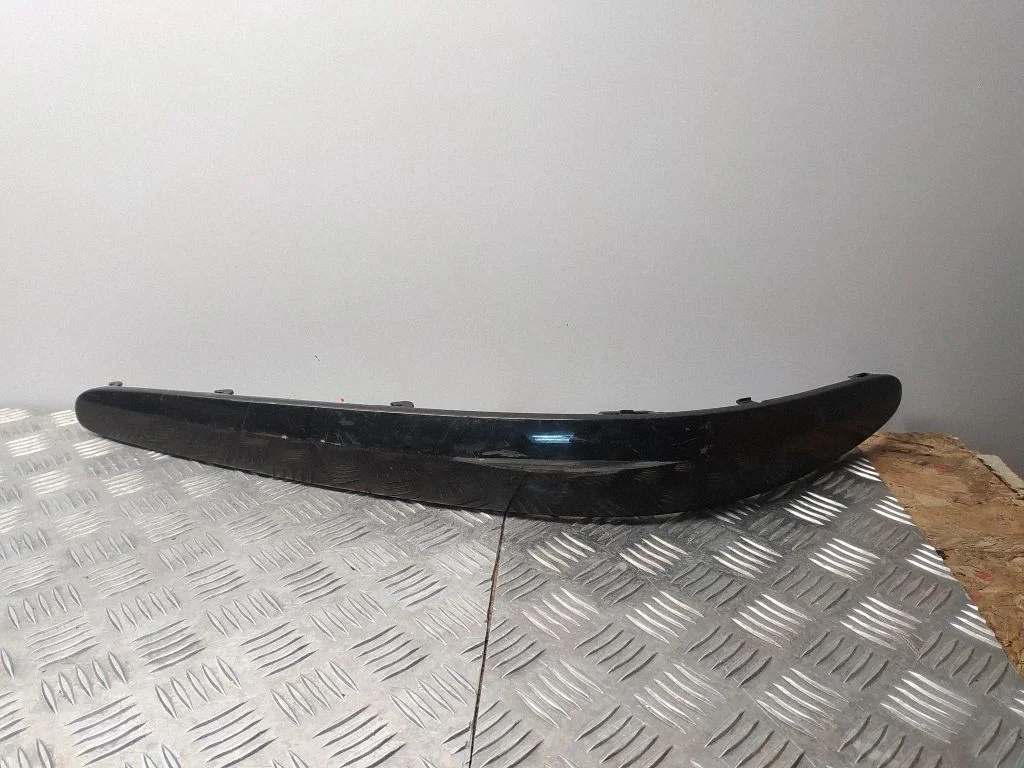 Listwa zderzaka przedniego – Mercedes-Benz Klasa E W211 (2002-2009)