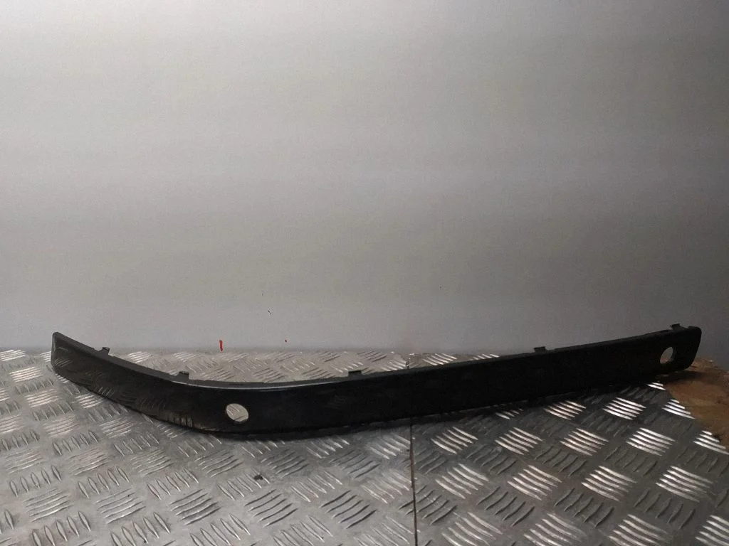 Listwa zderzaka przedniego – BMW Seria 7 E65 E66 (2001-2008)