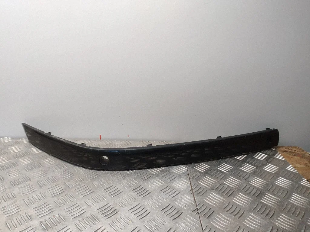 Listwa zderzaka przedniego – BMW Seria 7 E65 E66 (2001-2008)
