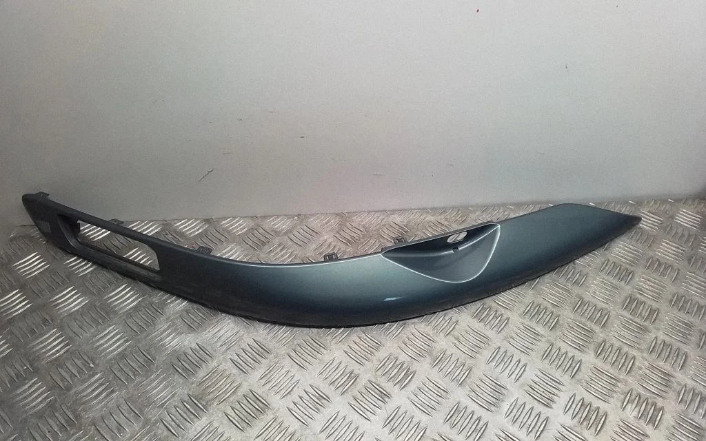 Listwa zderzaka przedniego – Volvo S80 (1999-2003)