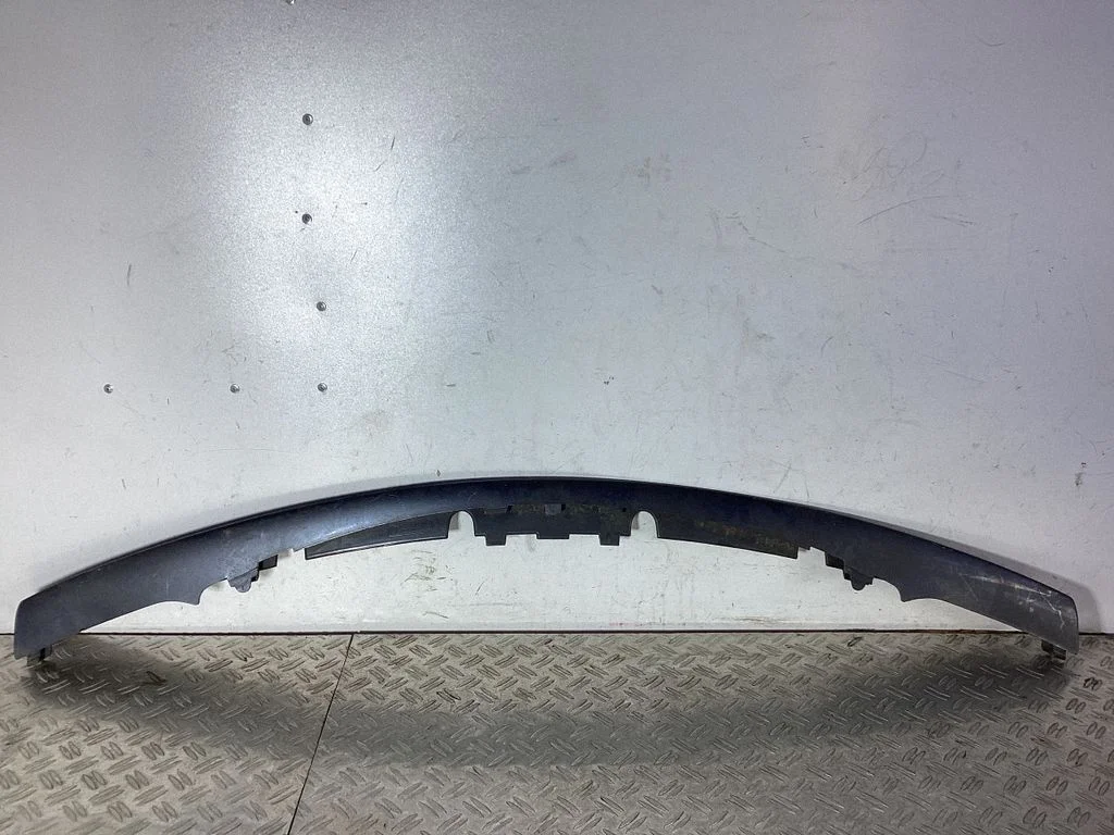 Esistange alumine osa (huul) – BMW 3-seeria E46 (1998-2005)