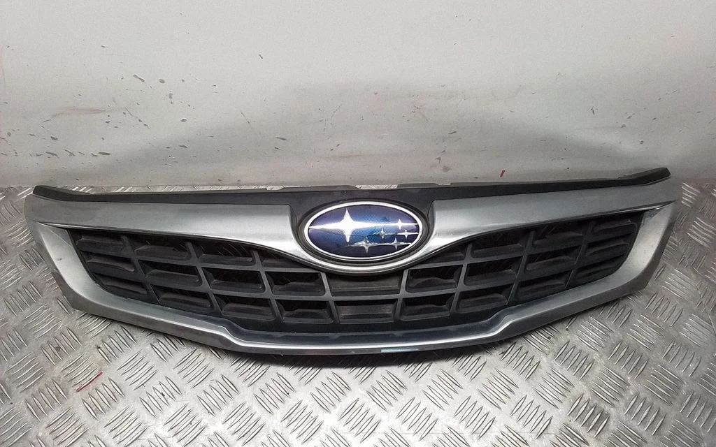 Front bumper upper radiator grill – Subaru Impreza III (2008-2011)