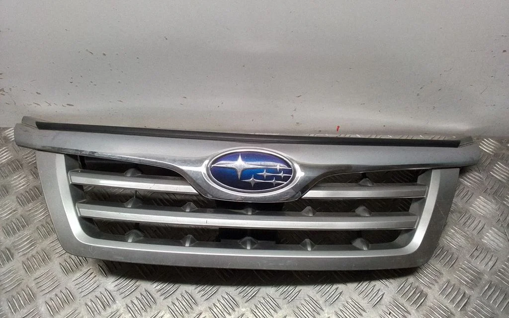 Front bumper upper radiator grill C09130015 – Subaru Impreza III (2008-2011)