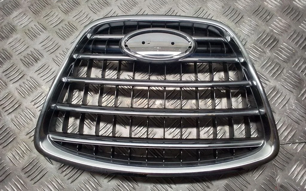 Esistange ülemine radiaatorivõre – Subaru B9 Tribeca (2006-2007)