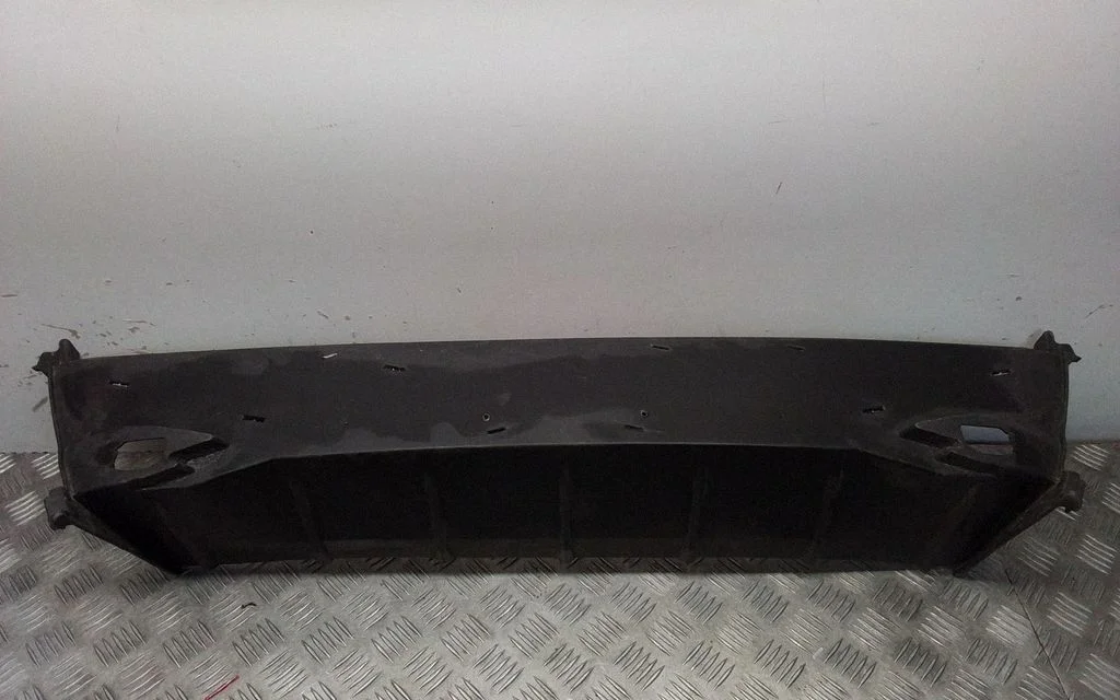 Front bumper upper radiator grill – Lexus NX (2014-2021)
