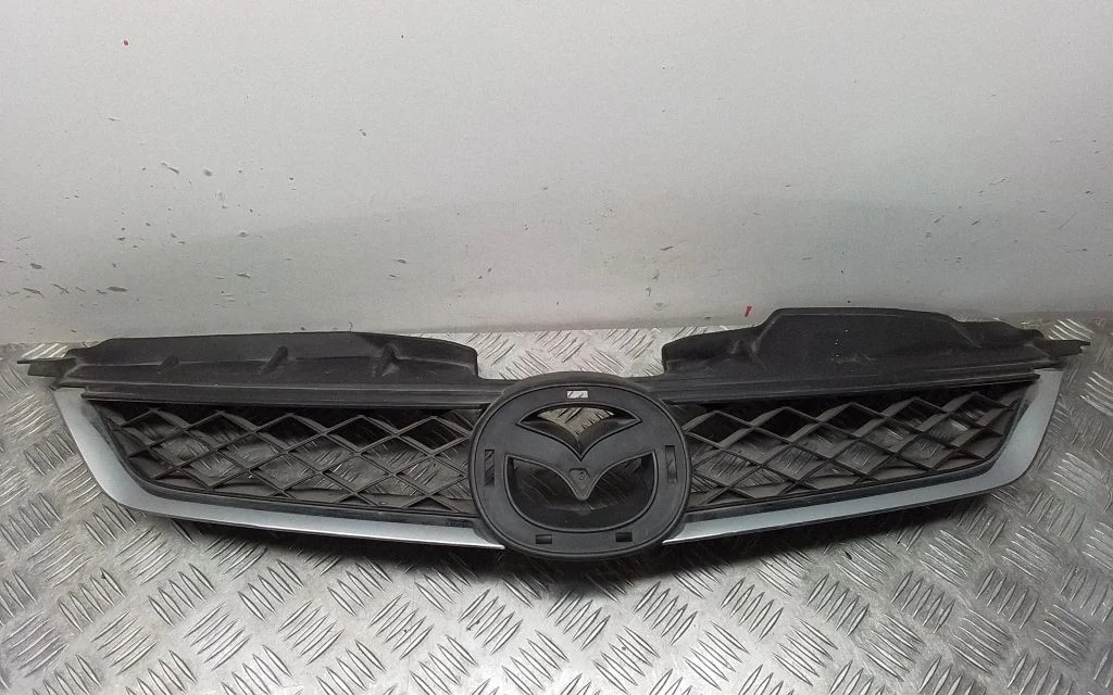 Front bumper upper radiator grill C23550711 – Mazda 5 (2005-2010)