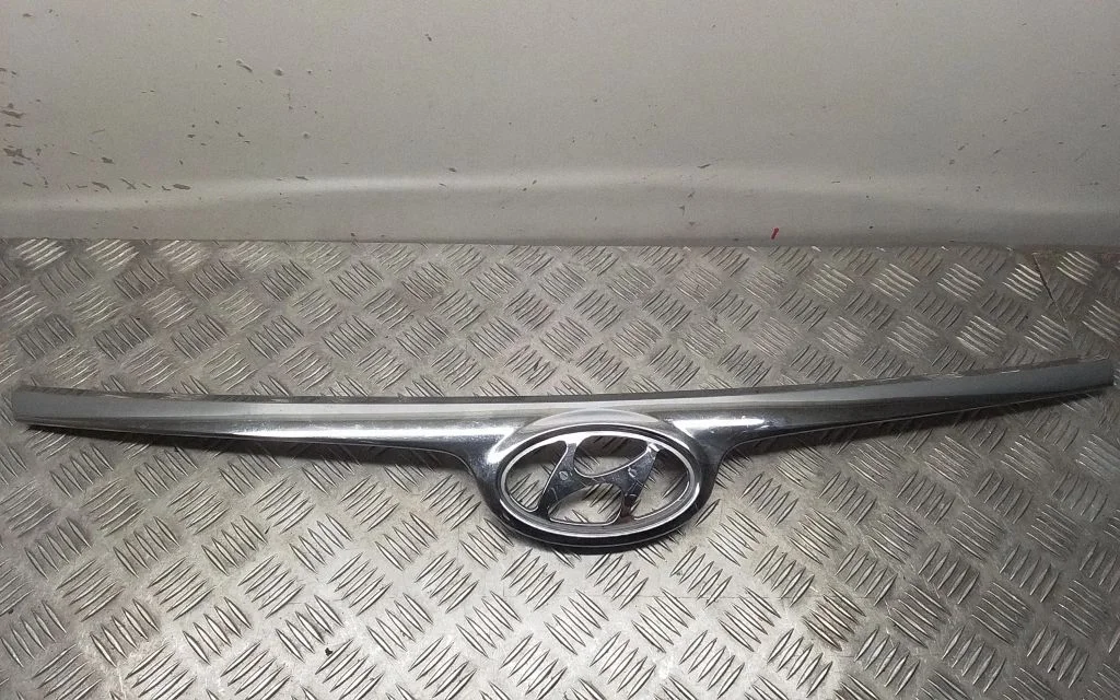 Atrapa górna (grill) 863522L000