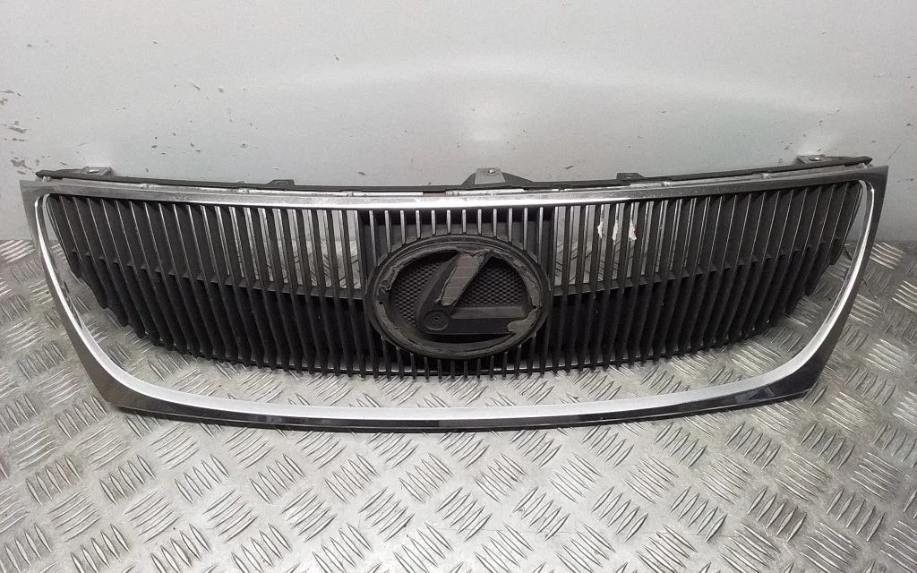 Front bumper upper radiator grill 5315530020